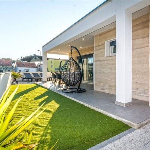 Luxusvilla Medencével Vir - 23776  3