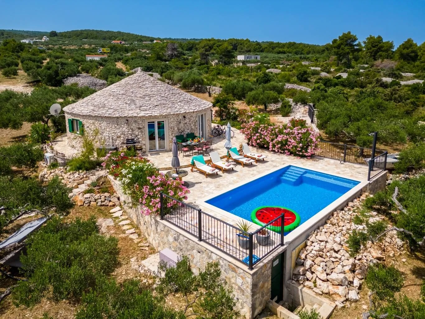 Seaside Family Friendly House With A Swimming Pool Mirca, Brač - 23797 Mirca