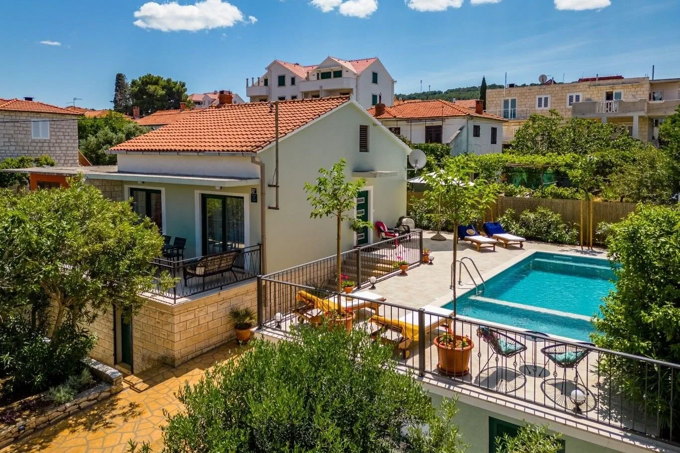 Family Friendly House With A Swimming Pool Supetar, Brač - 23813 Supetar