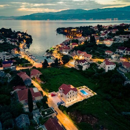 Luxusvilla A Tenger Mellett Medencével Splitska, Brac - 23815 Splitska  2