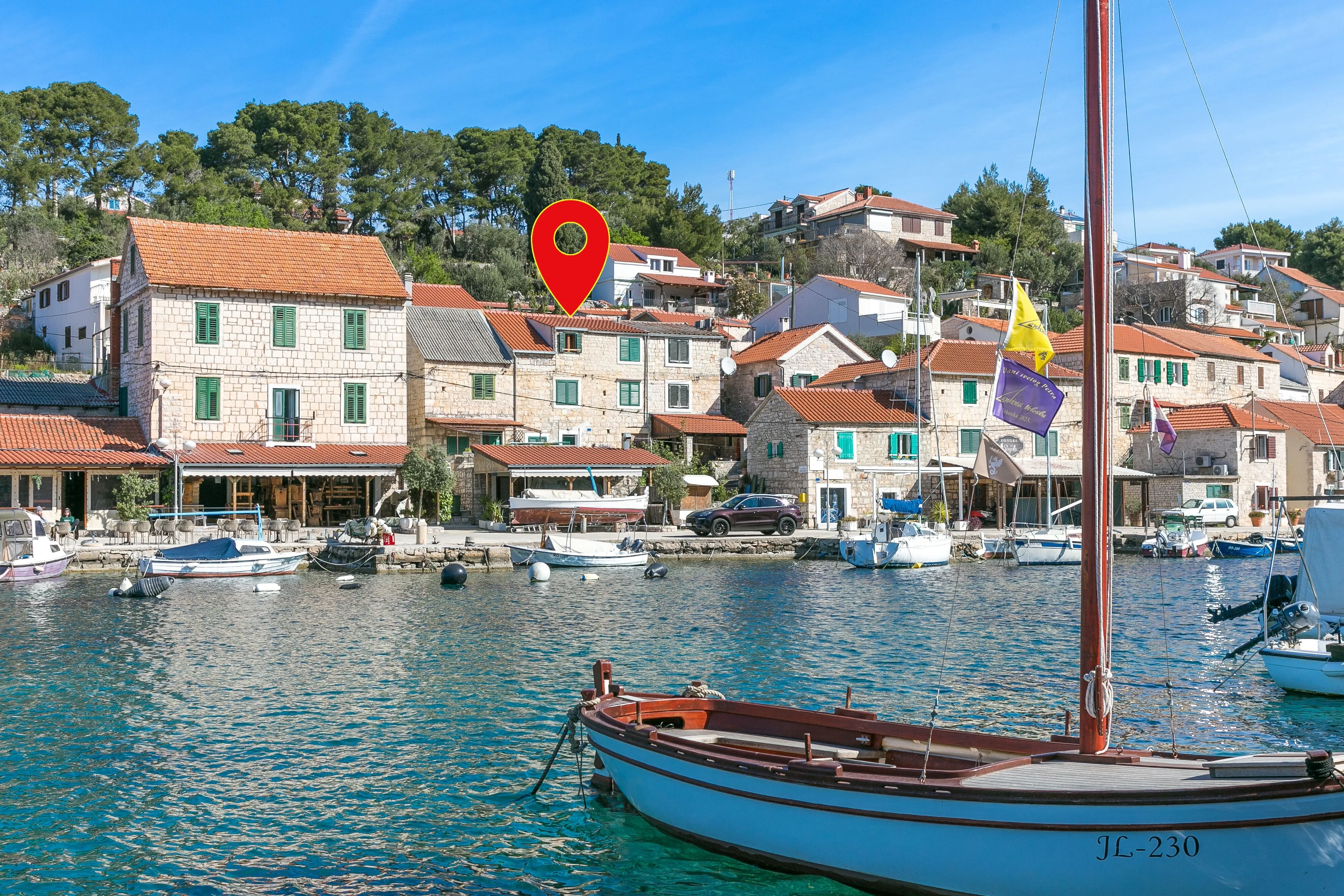 Nyaralóház A Tenger Mellett Maslinica Solta - 23838