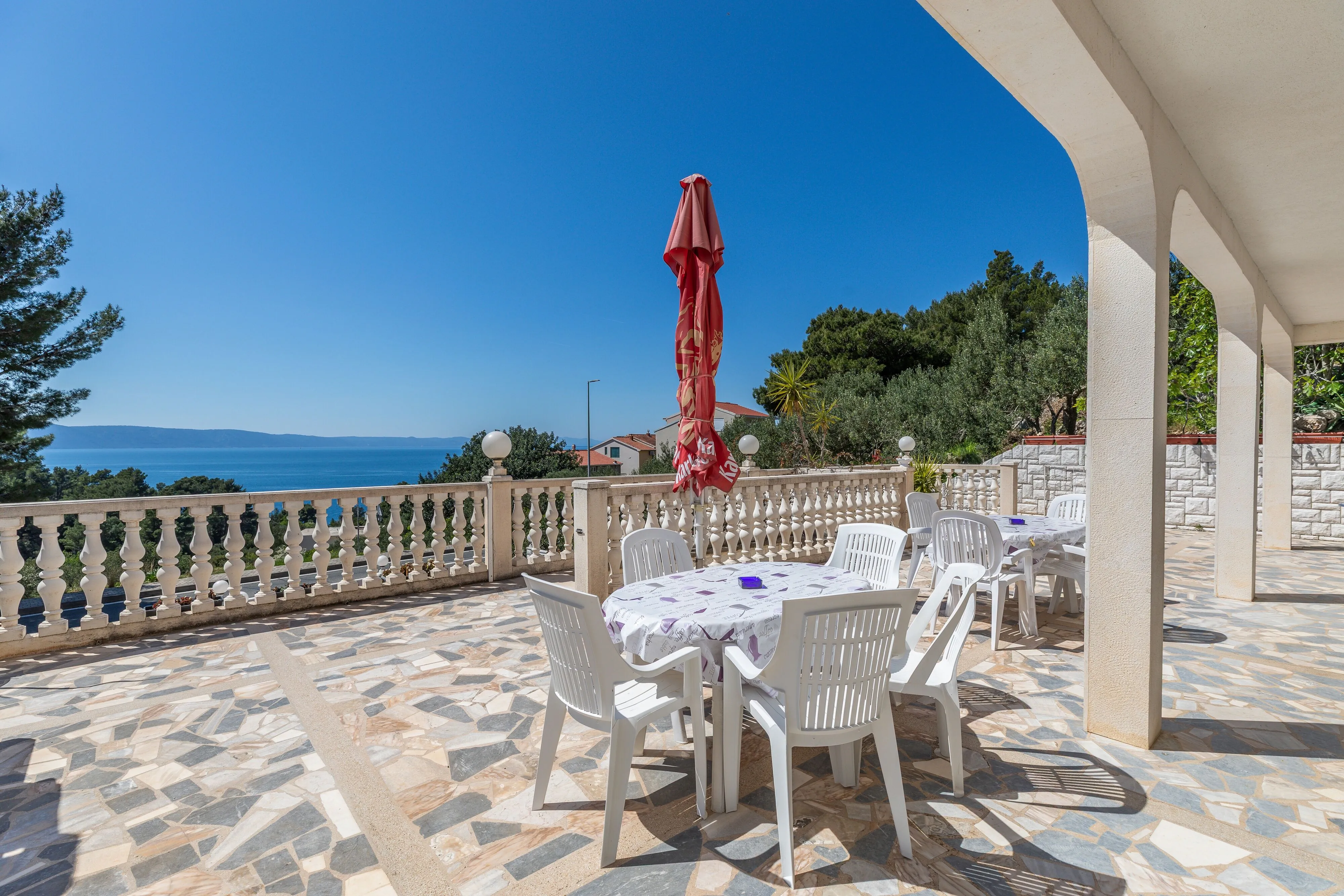 Apartmanok és Szobák Parkolóhellyel Podgora, Makarska - 23916 Podgora