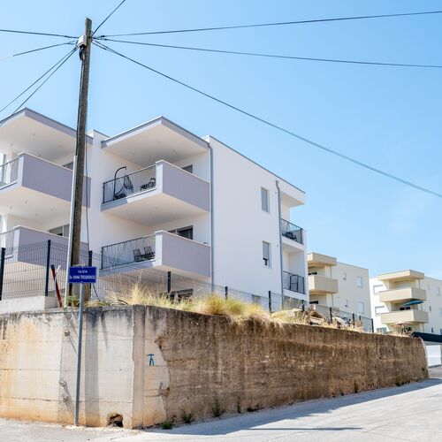 Apartmanok Parkolóhellyel Trogir - 23977  2