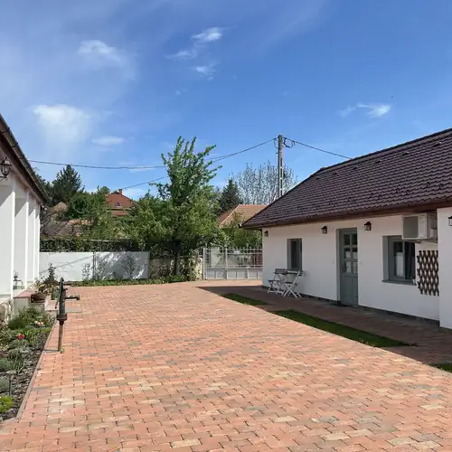 Relaxxa Apartman Noszvaj 012 kép