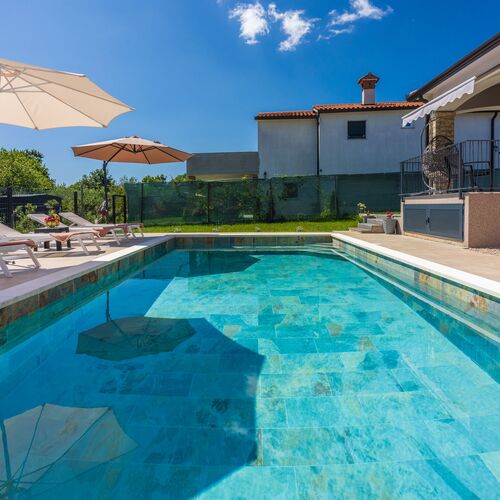 Villa Daris Nedescina