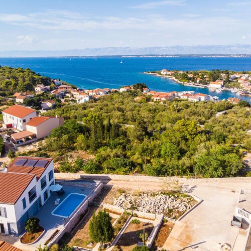 Apartments Cozy Lukoran