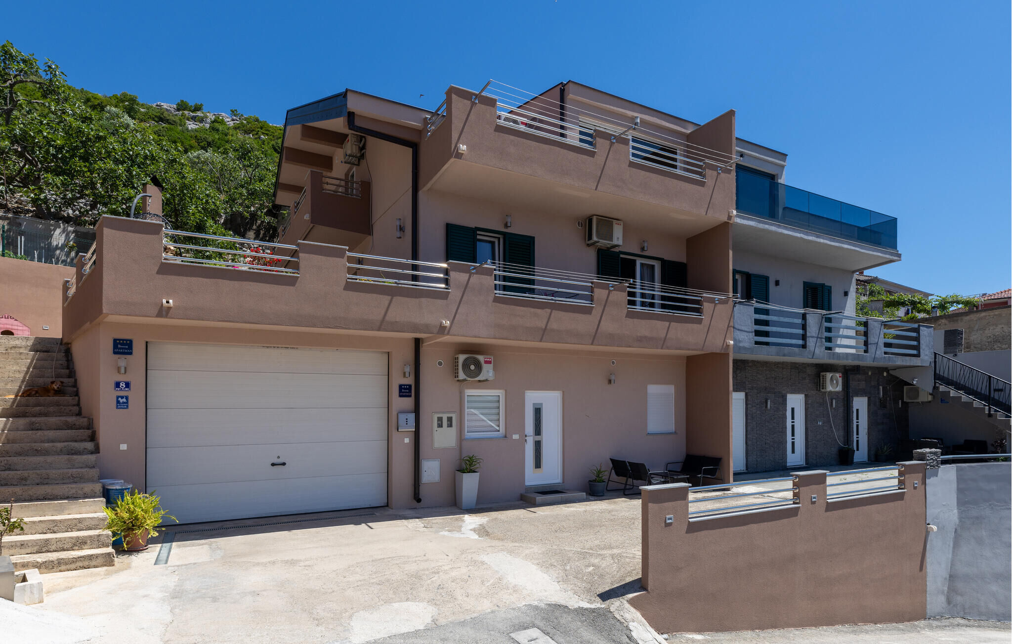 Apartman Ploče - CDR627