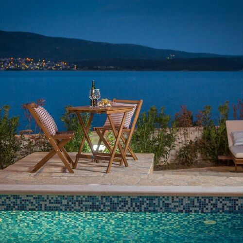 Seafront villa Noah Pridraga ★★★★ 2