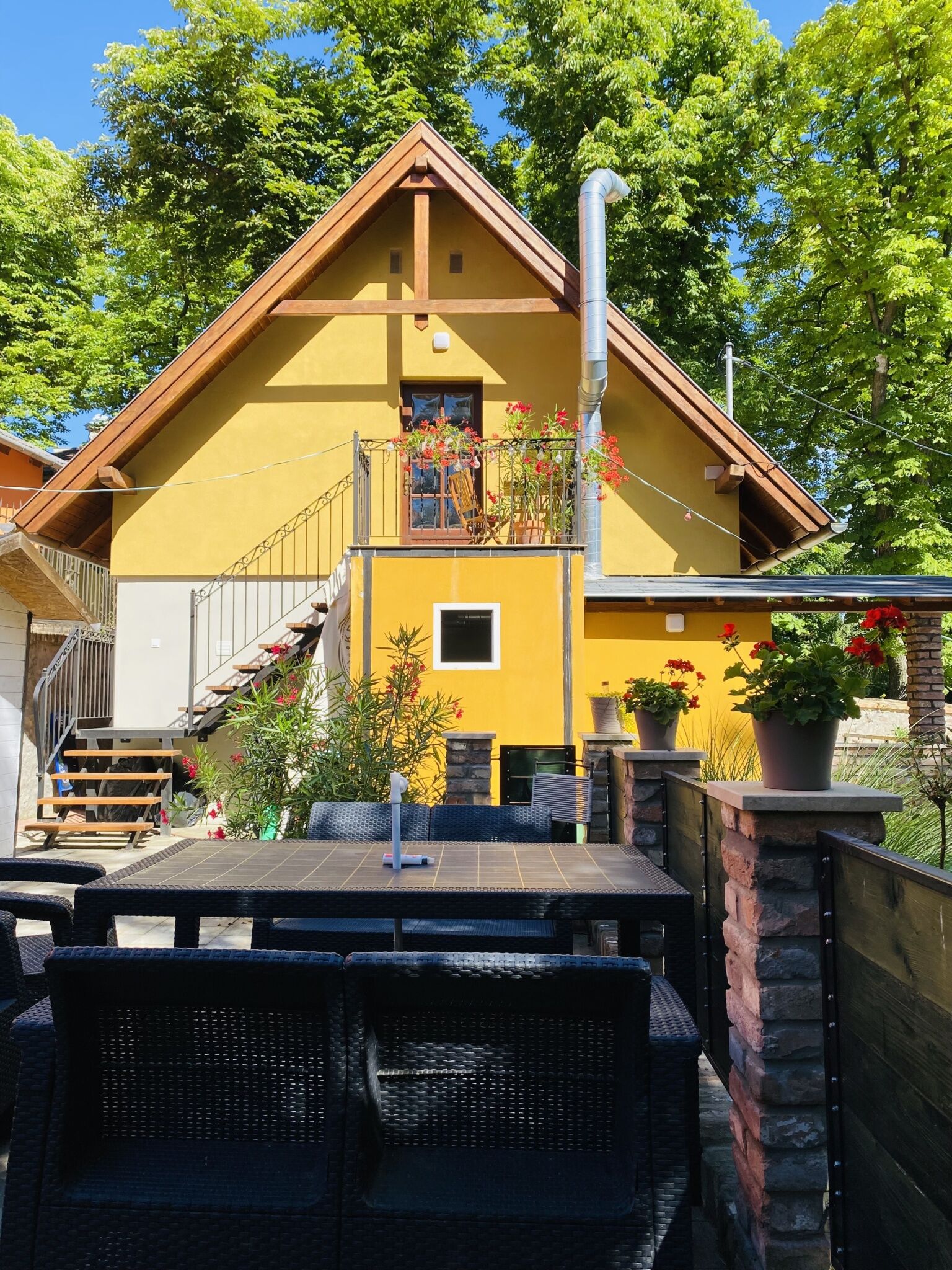 Herfli Apartman Szob