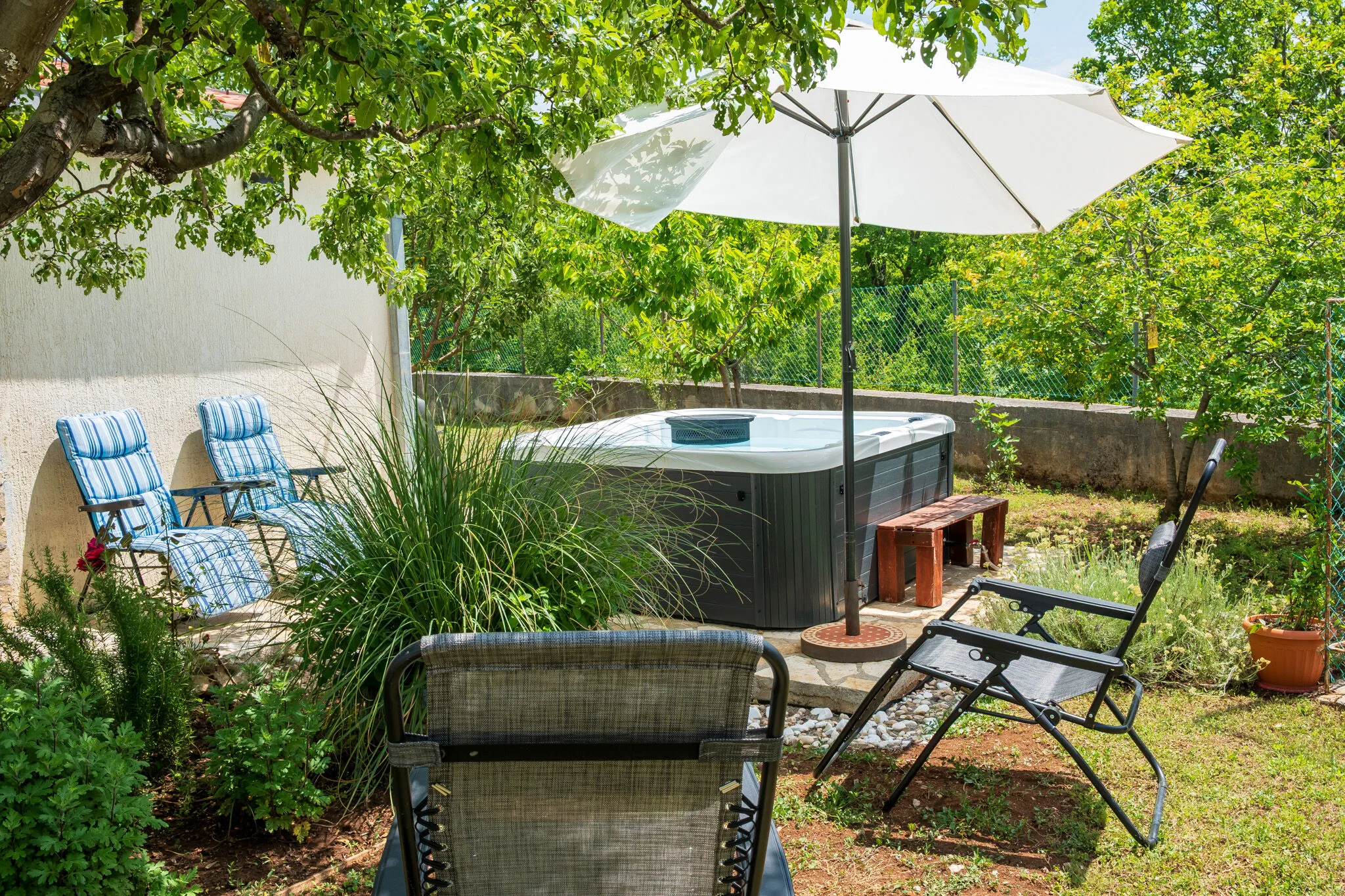 House Tamy - with jacuzzi Srijane