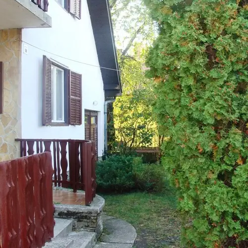 Cseresznyefa Virága Vendégház Vonyarcvashegy 001 kép