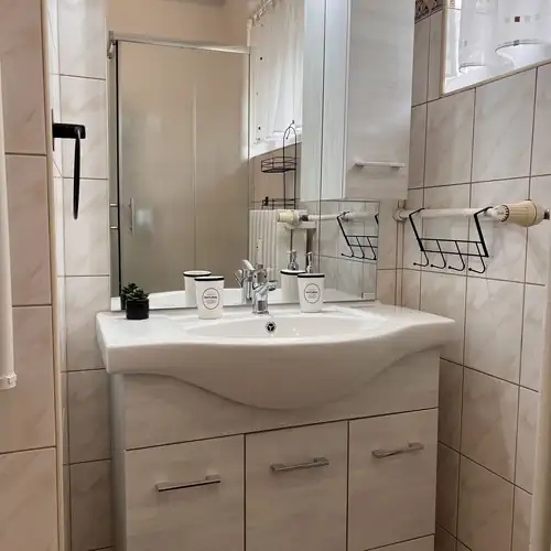 Chipollino Apartman Péc 015 kép