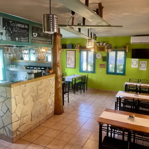 Turul Panzió&Pizzéria Szólád 004 kép
