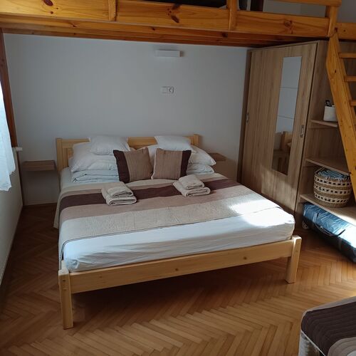 Kétszemélyes franciaágy