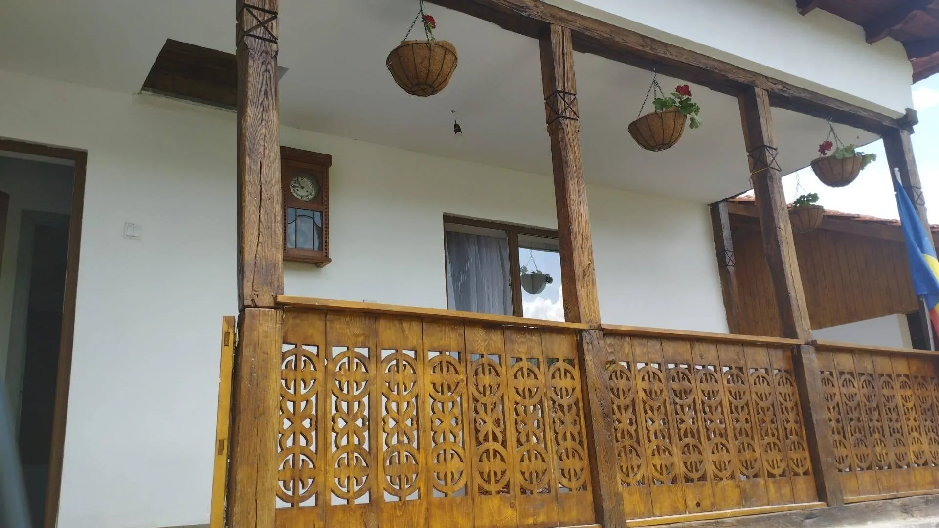 Casa Pridvor de Stoenești Bârlogu