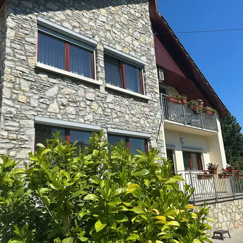 Meggyes Apartman Balatonalmádi 004 kép