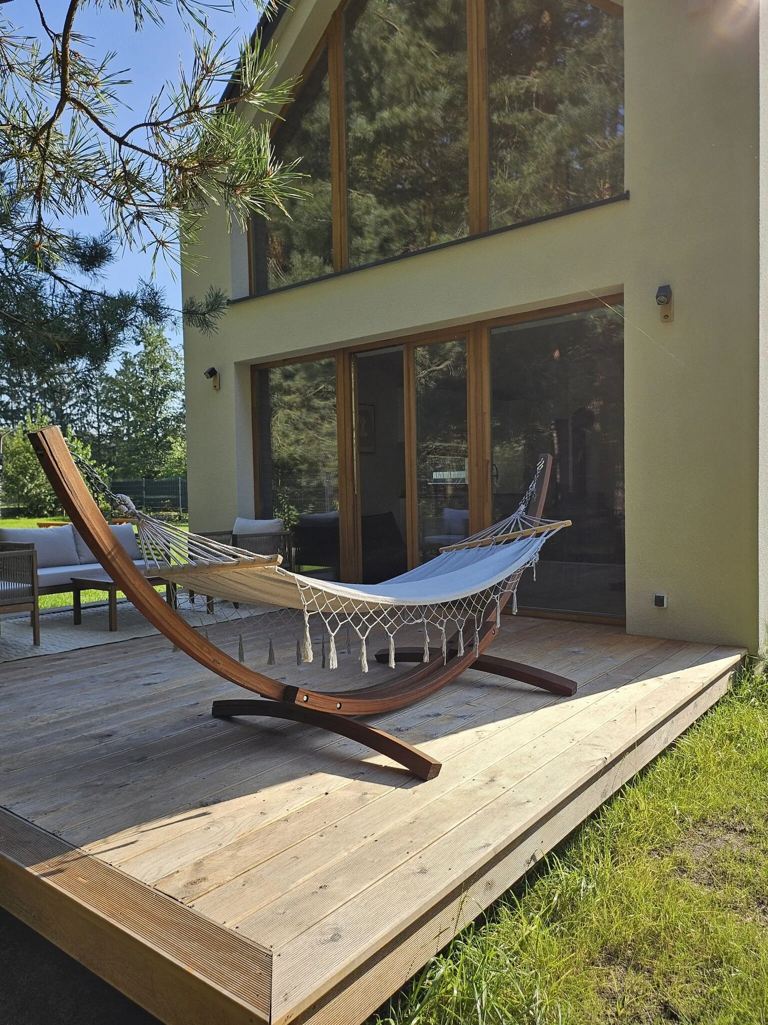 Domek W koronach drzew Niedalino