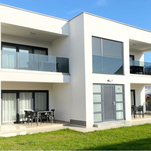 Apartment Malina Kremenici