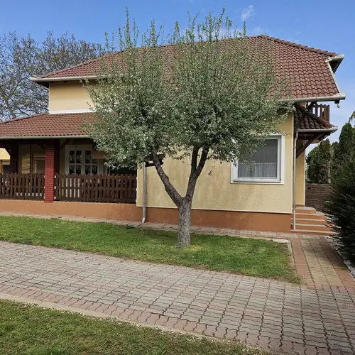 Estike Apartmanok Tiszafüred 004 kép