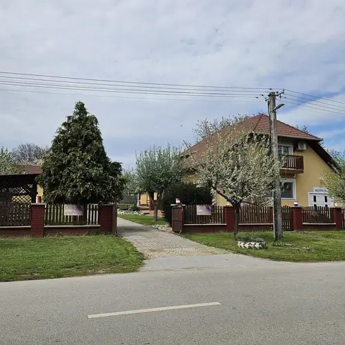 Estike Apartmanok Tiszafüred 011 kép
