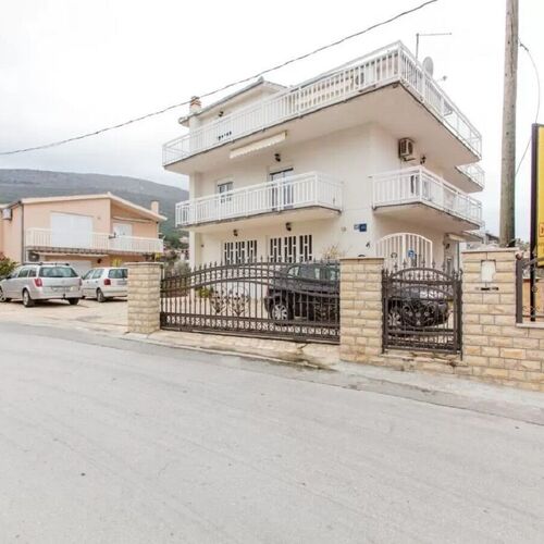 Apartments Knez Podstrana  4