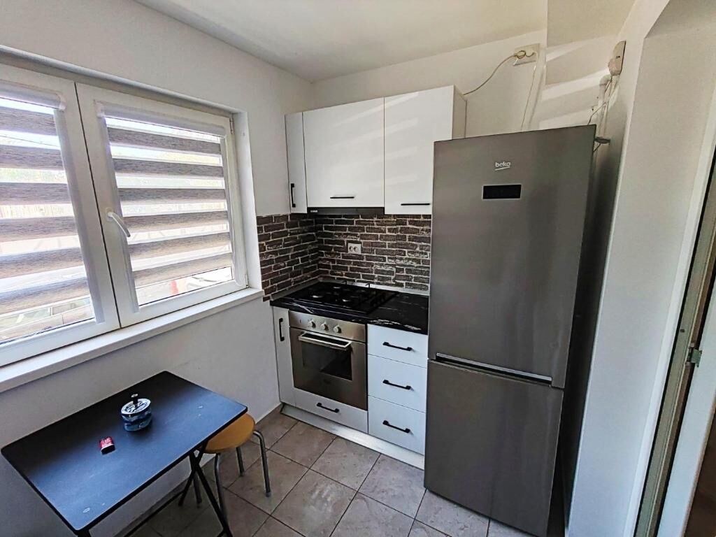 Nicolle Studio 2 Pitești 