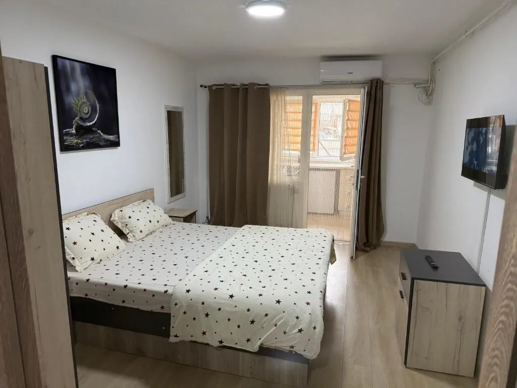Nicolle Studio 3 Pitești