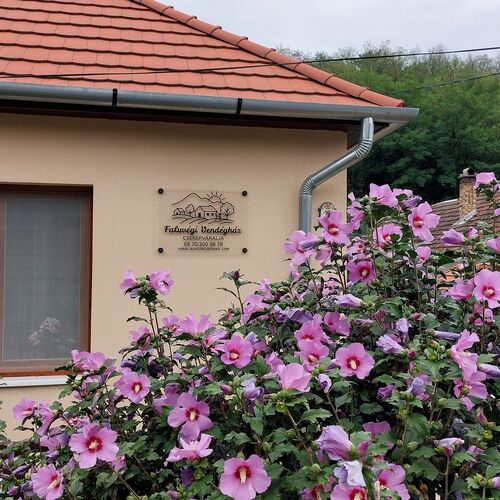 Faluvégi Vendégház Cserépváralja