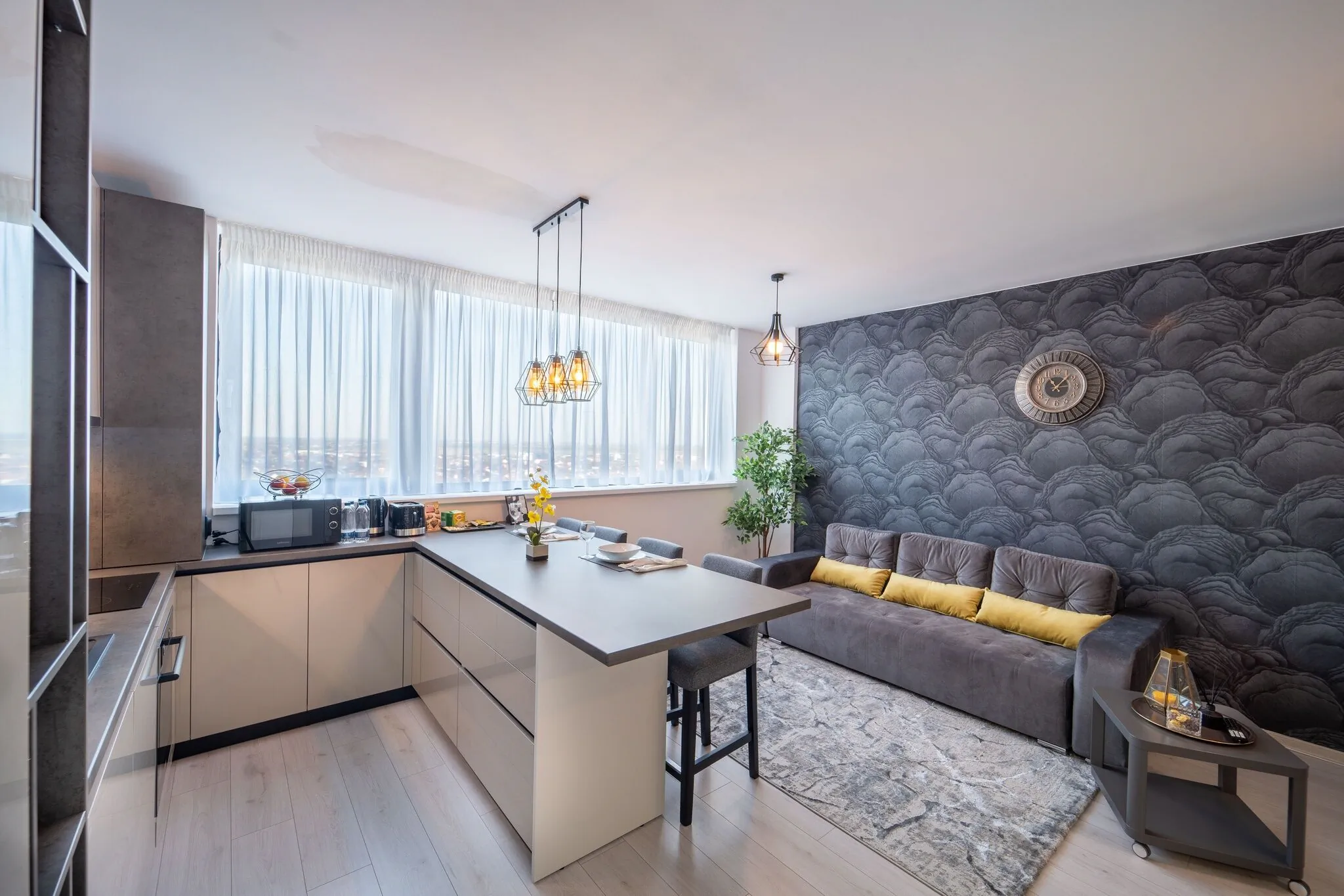 Skyline Sunset View - XCity Tower Apartment Timișoara