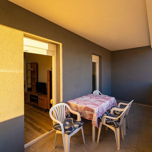 Apartman Gornji Karin - CDI797