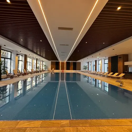 Piscina semi-olimpica
