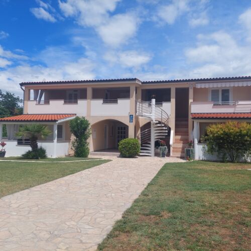Apartments Juracak Josip i Mira Nin