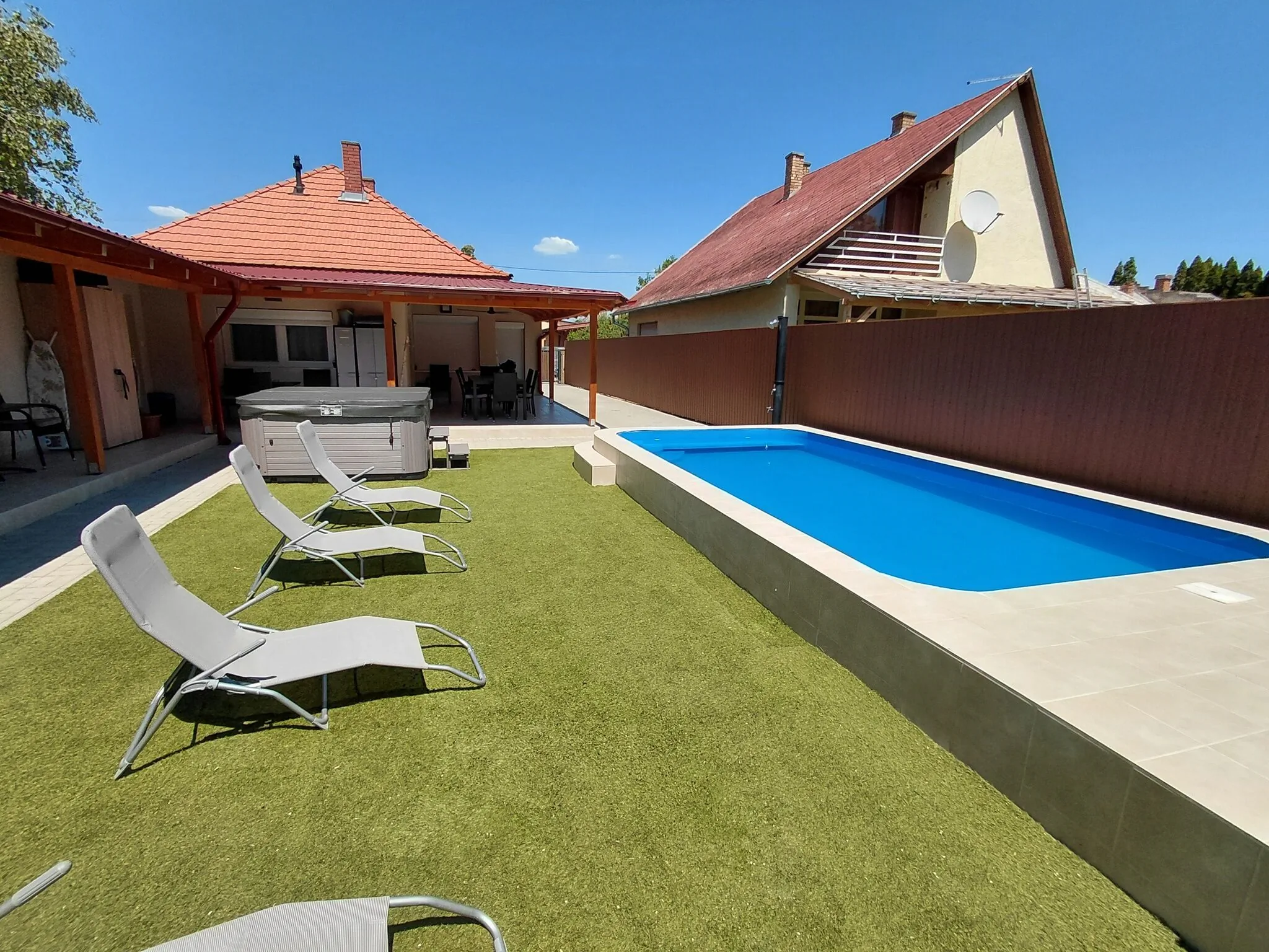 Borti Apartman Zamárdi