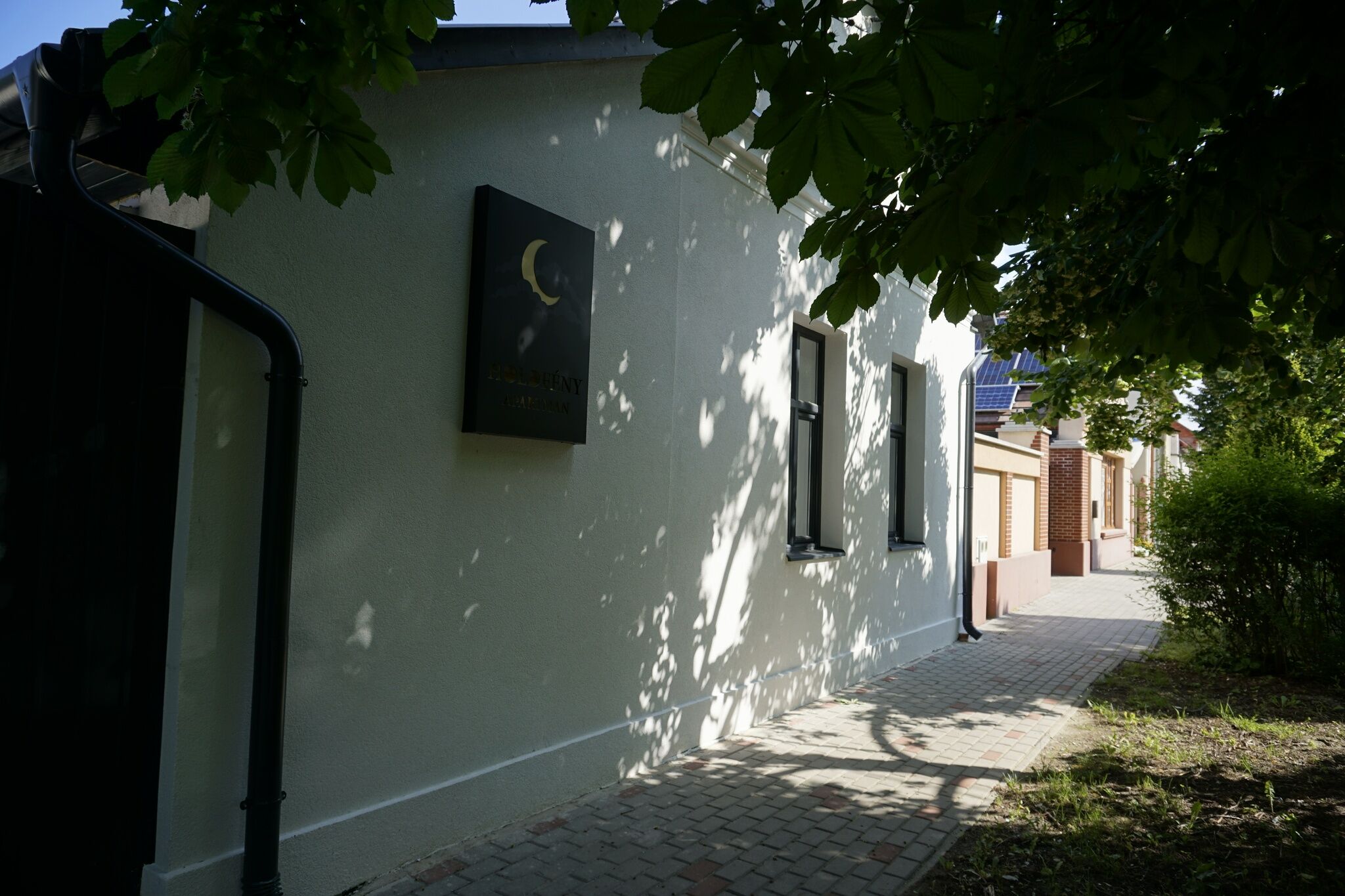 Holdfény Apartman Makó