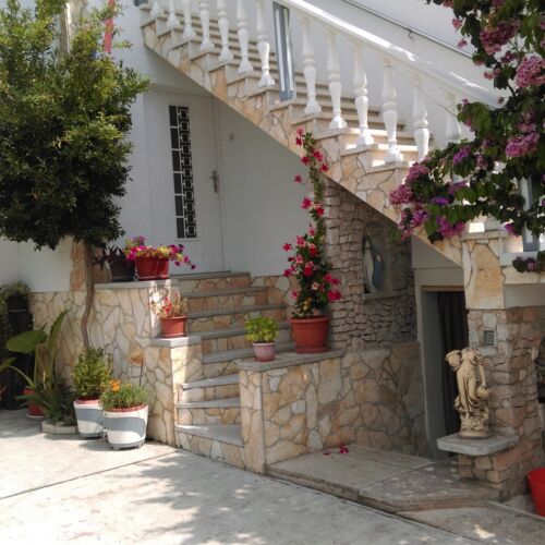 Apartman Mona Brodarica ★★★ 4