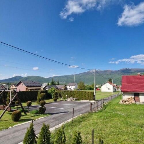 Apartmanok és Szobák Parkolóhellyel Korenica, Plitvice - 24421 Korenica