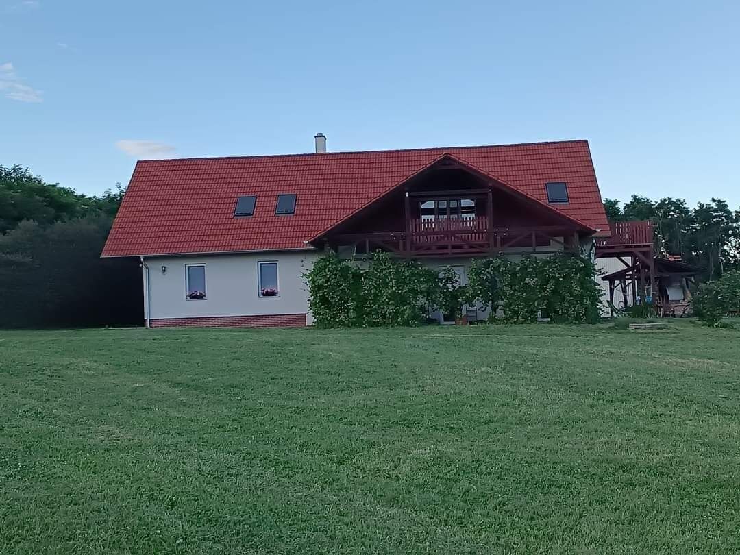 Mágocsi Horgásztó és Apartmanház