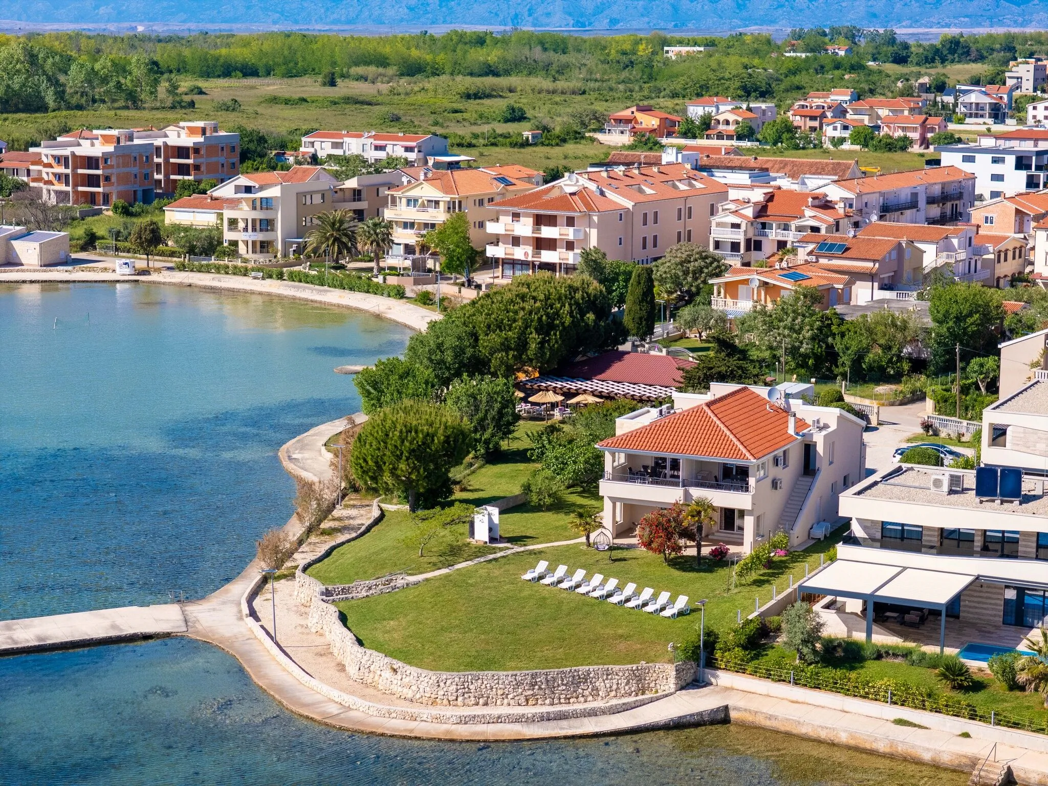 Apartments Batela Privlaka
