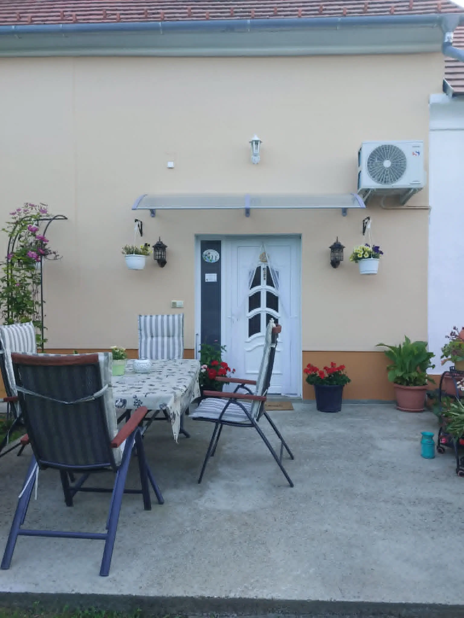 Erika Apartman Szentgyörgyvölgy 