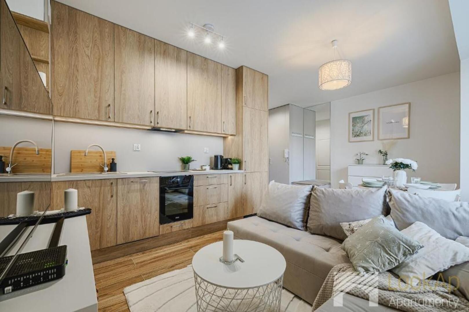 Apartamenty Kopernika by LookAp - Parking w garażu w cenie Łódź