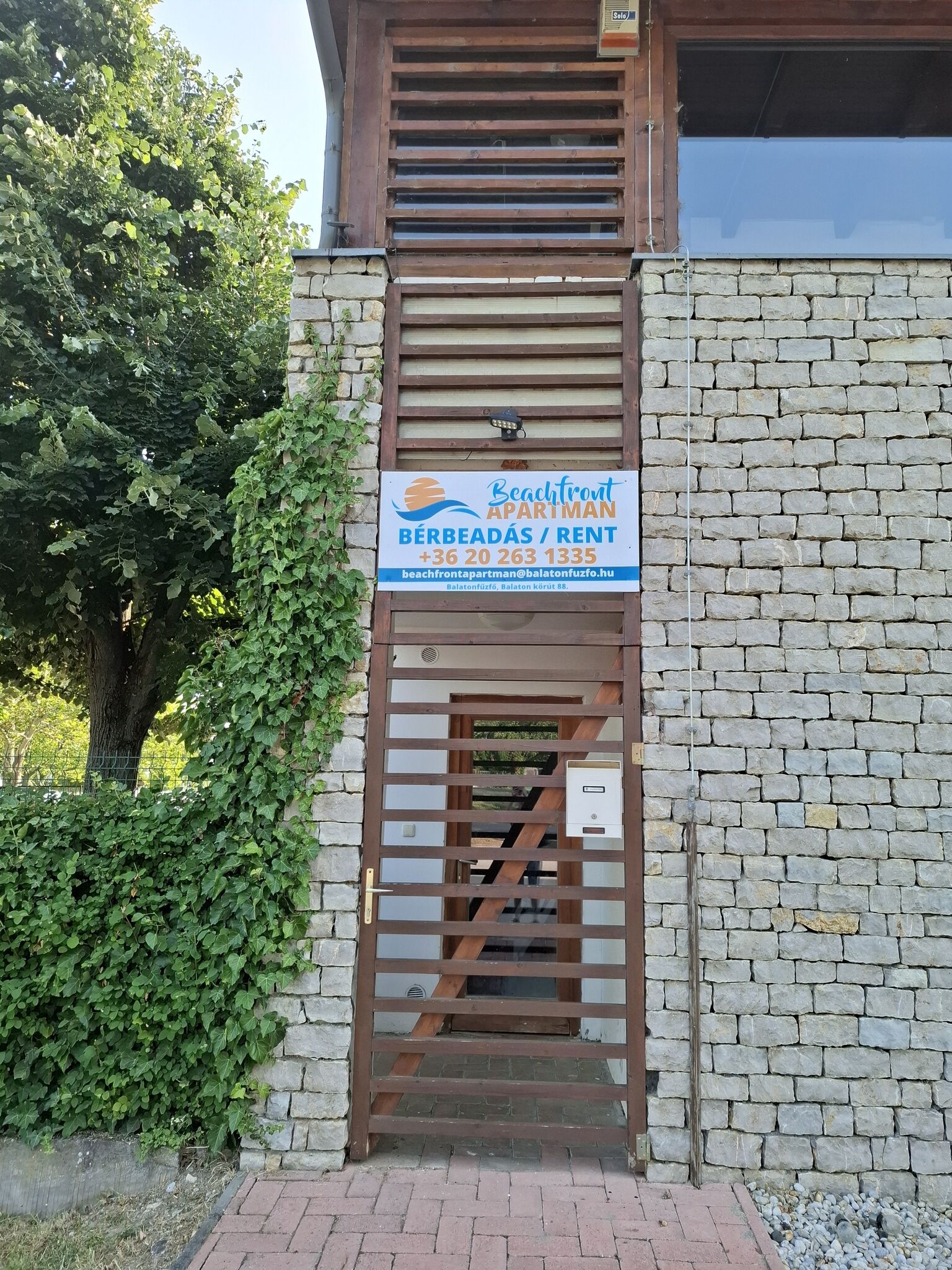 Beachfront Apartman Balatonfűzfő