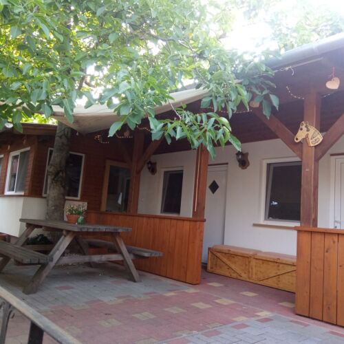 Heni Házikó Vendégház Balatonföldvár