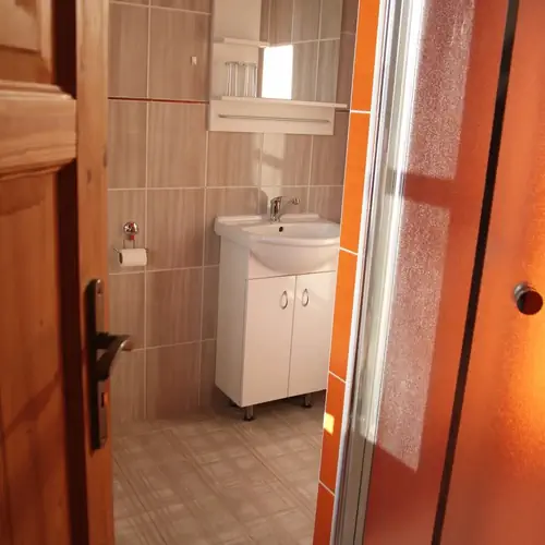 IBEX Kozlovice ubytov&aacute;n&iacute; okres Fr&yacute;dek-M&iacute;stek - pokoje vybaven&eacute; samostatnou koupelnou