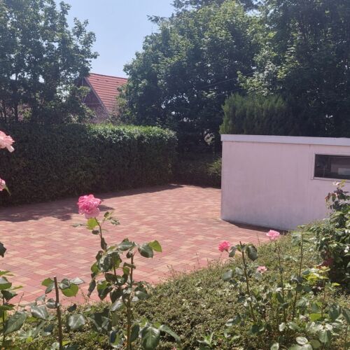 Fenyőrigó Apartman Balatonalmádi ★★ 4