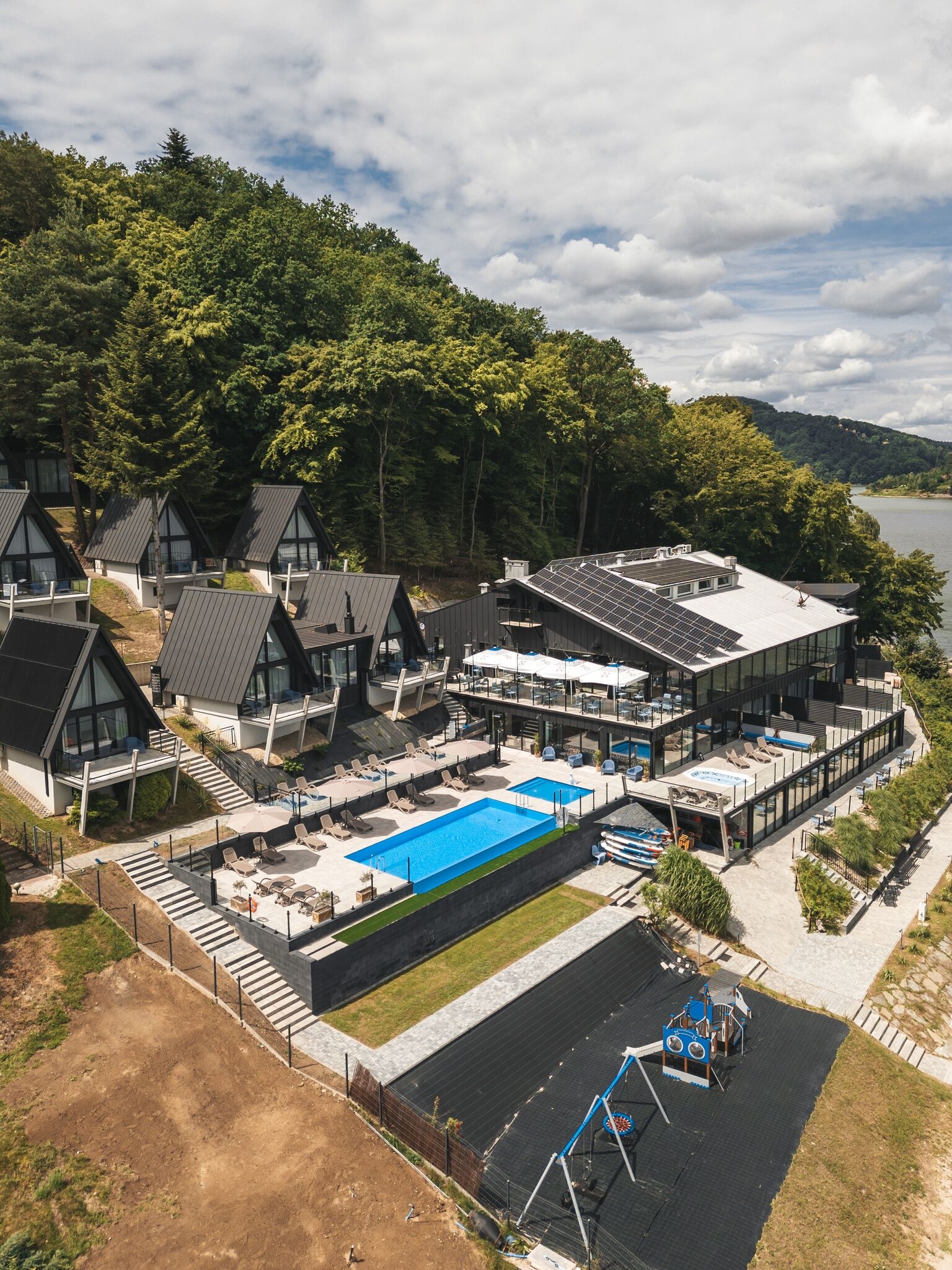 NOI Resort SPA - woda i las Znamirowice