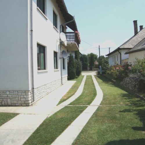 Vuca Apartmanház Balatonboglár ★★★ 4