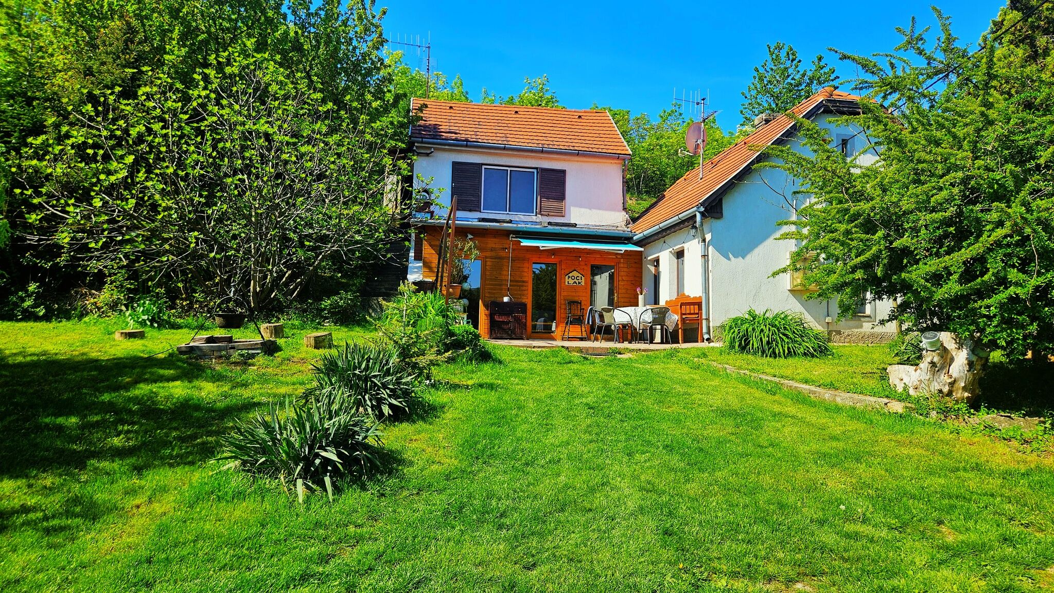 Poci Lak Vendégház  Balatonalmádi