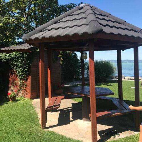 Leitner Vendègház Balatonszárszó ★★ 4