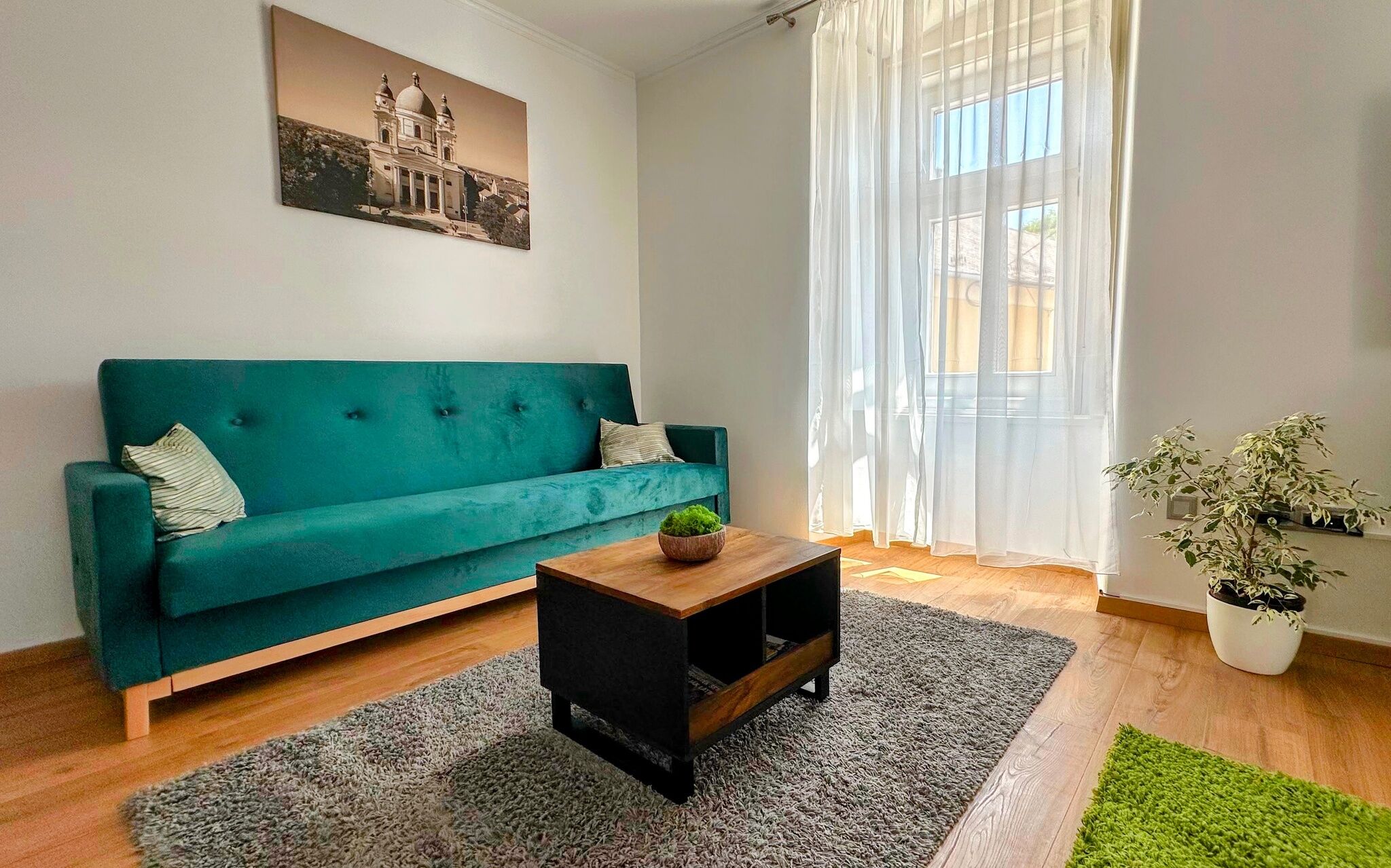 Eötvös Apartman Cegléd