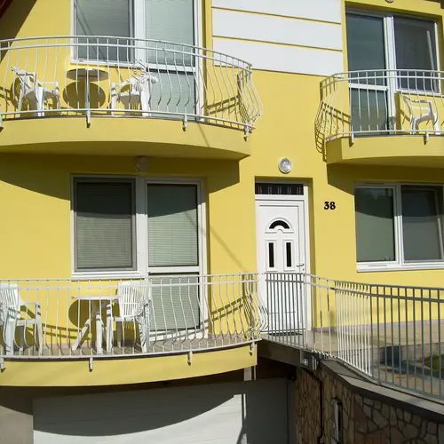 A 3 szintes &eacute;p&uuml;let el&ouml;lről